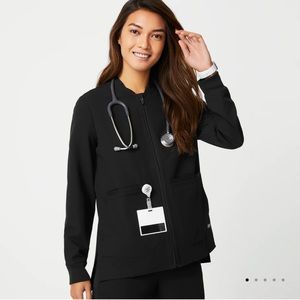 EUC FIGS Women’s Bellery Scrub Jacket in Black Size Large